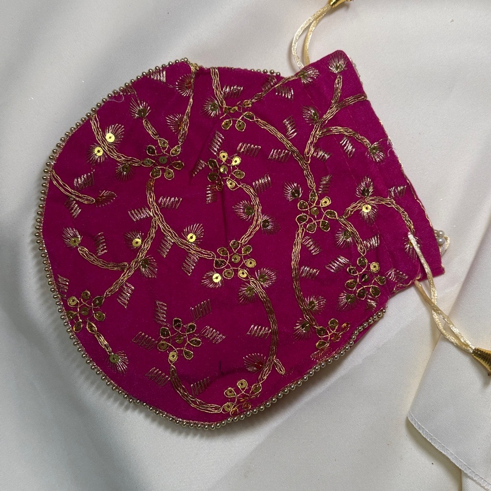 NWT Embroidered Pink Pouch potli women’s wedding bag - Picture 3 of 7